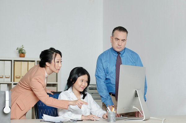 Comment l'IA redéfinit le recrutement : une nouvelle ère pour les ressources humaines ?